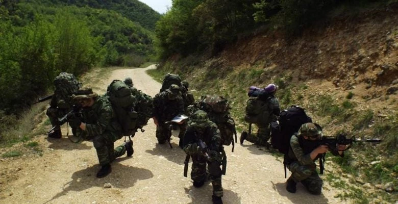 Περίπολα Μάχης με βαρύ οπλισμό αναπτύχθηκαν στον Έβρο